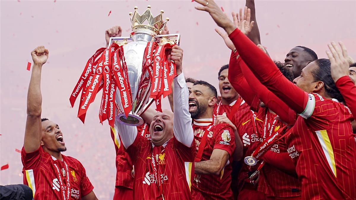 لاعب سابق في الدوري الإنجليزي.. ليفربول مهتم بالتعاقد مع صفقة جديدة