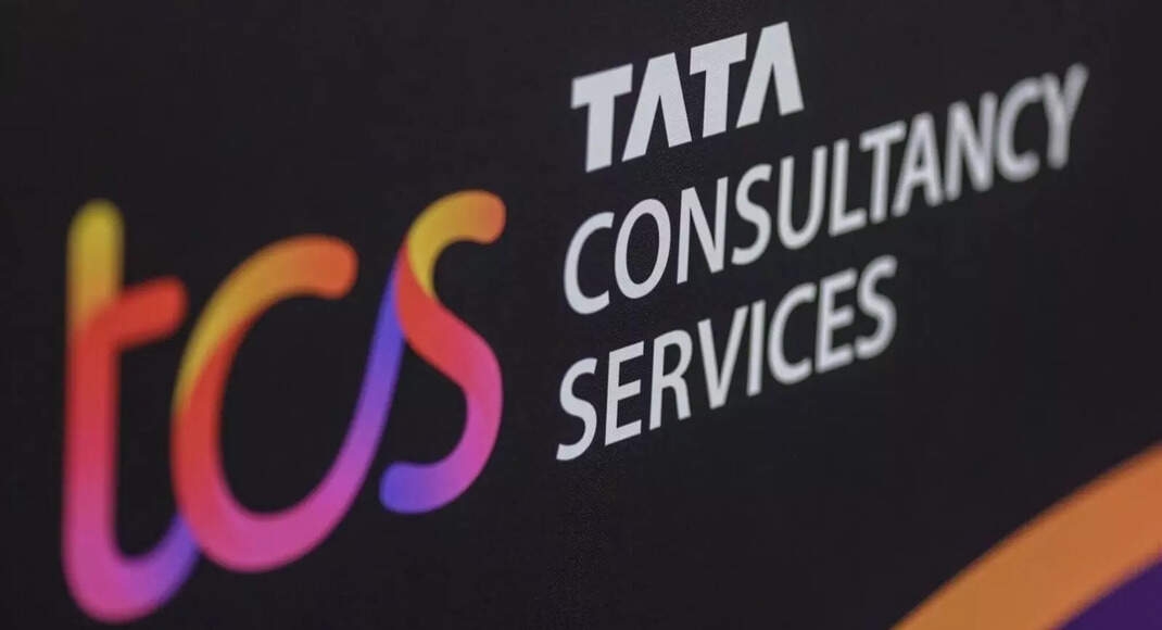Stock Radar: TCS in bear grip! This Sensex stock is showing signs of rebound – check target, stop loss for long position