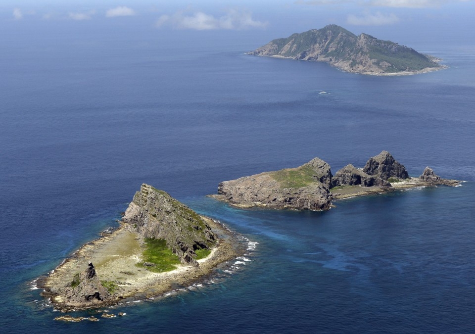 Chinese ships seen near Senkakus for record-tying 215th straight day