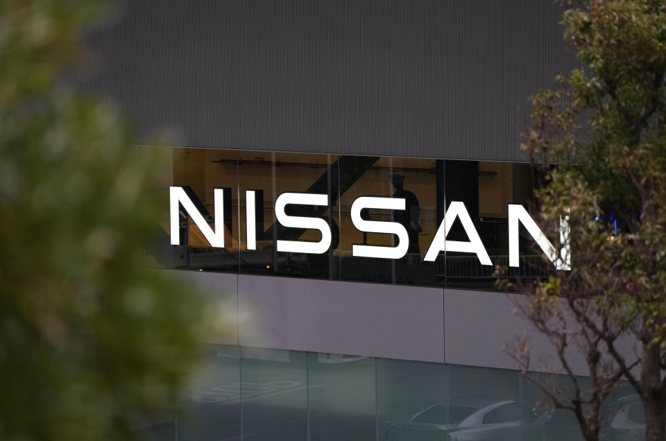 Nissan to raise 1 tril. yen by issuing debt, selling assets: source