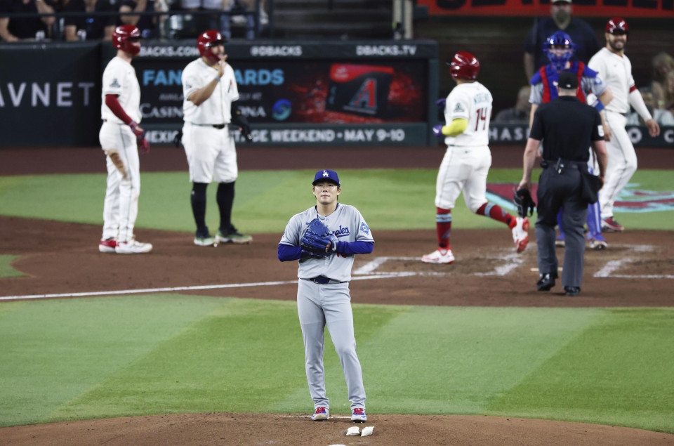 Baseball: Dodgers' Yamamoto takes 3rd loss, Ohtani hits solo homer