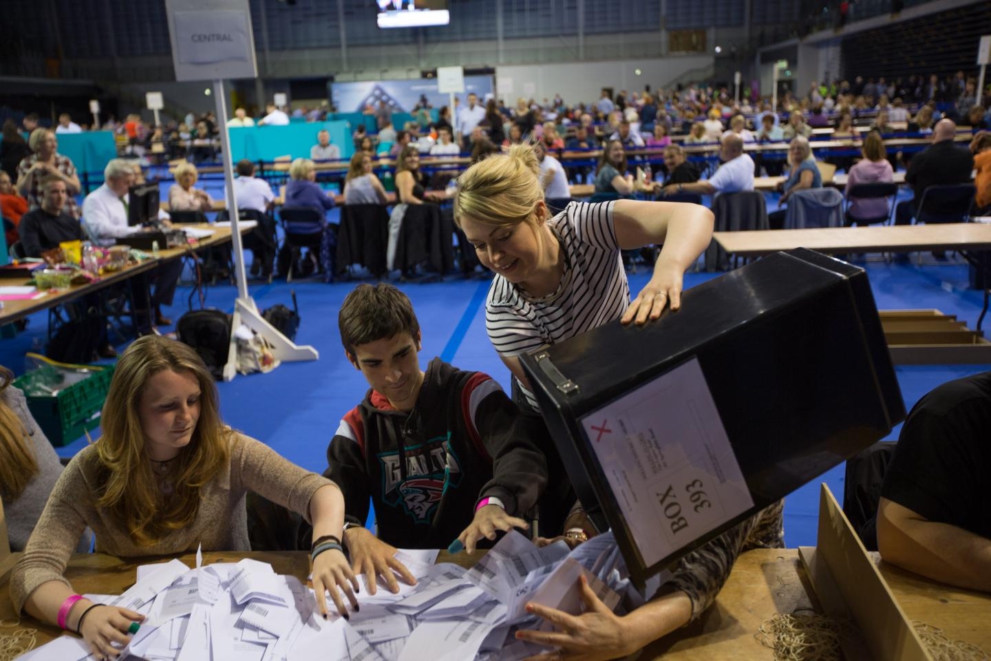 UK to lower voting age to 16 in general elections