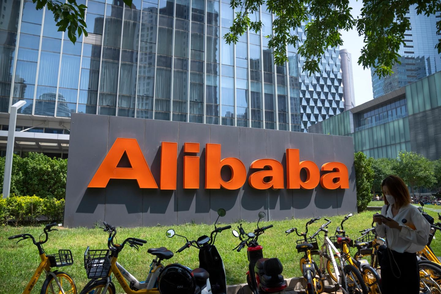 EU accuses China's AliExpress of breaching illegal product rules