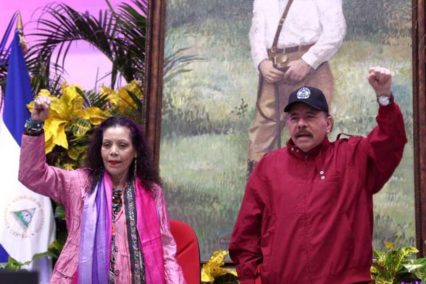 Outspoken Nicaraguan opposition figure Roberto Samcam shot to death at his home in Costa Rica