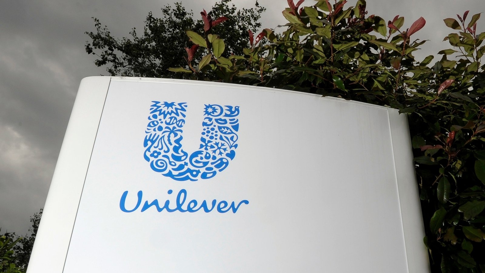 Unilever beats first-quarter underlying sales growth estimates