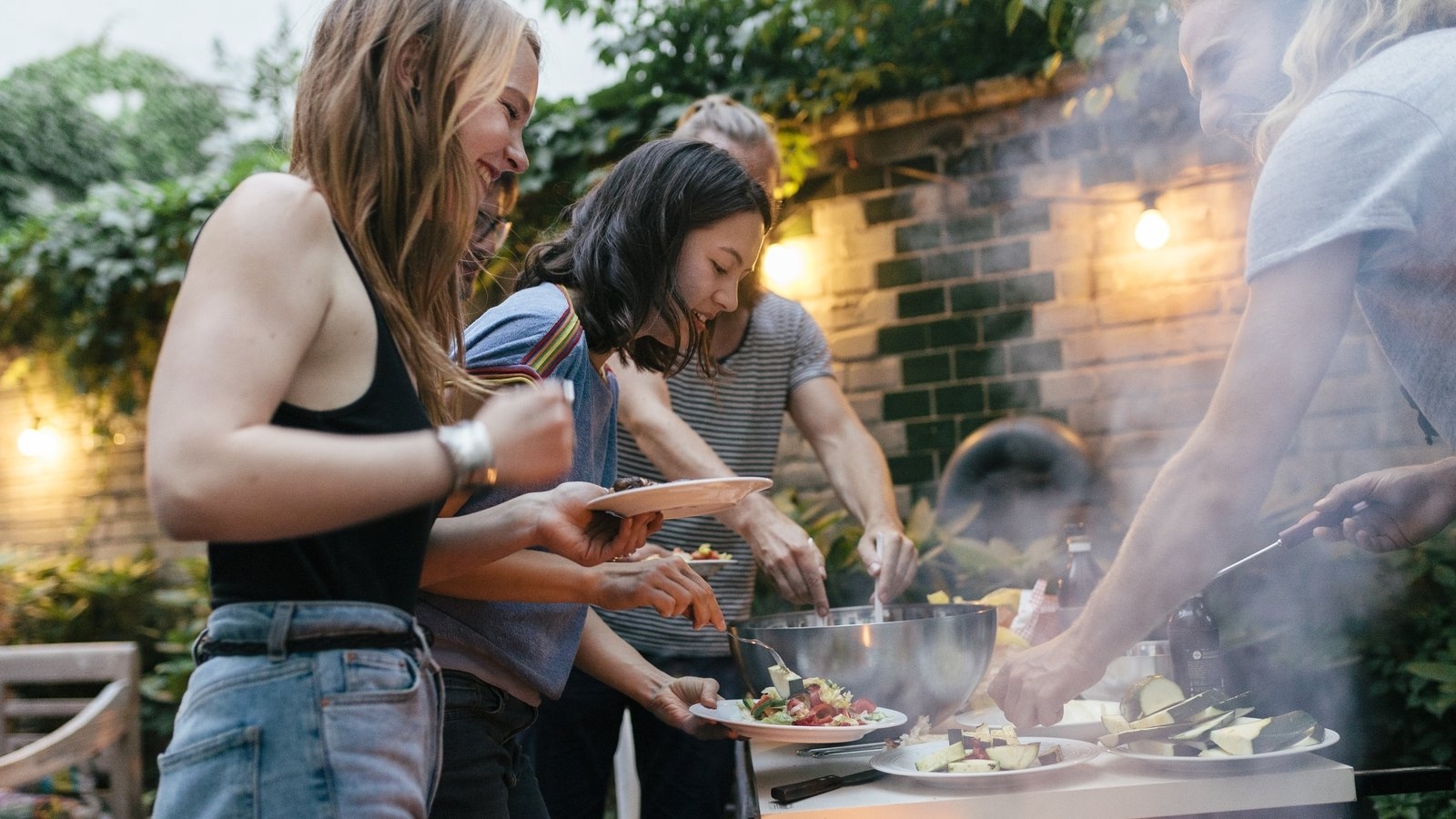 Planning a BBQ? Check out these 5 food safety tips first