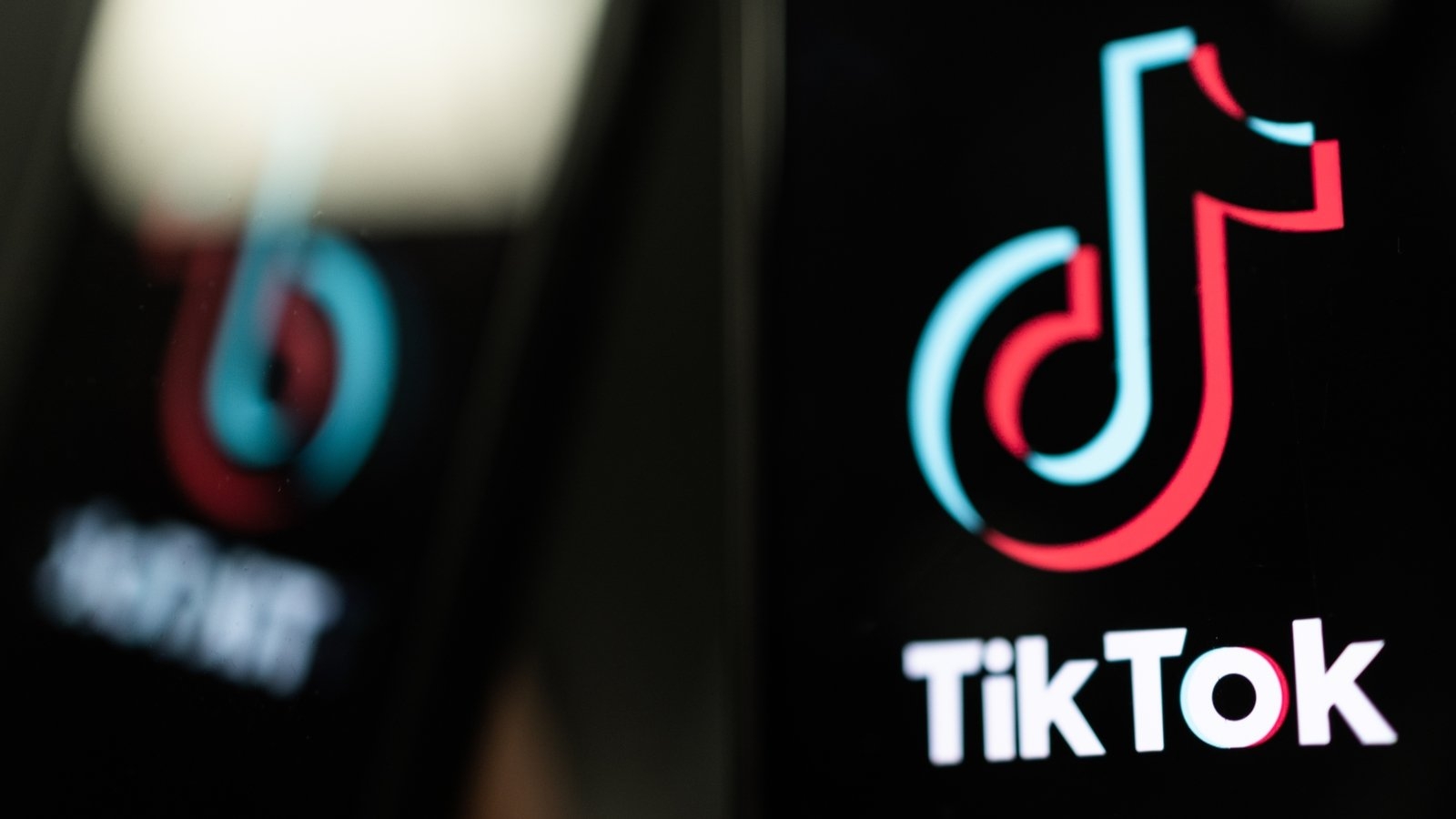 Breaking TikTok fined €530m by Irish data watchdog over transfers of user data to China