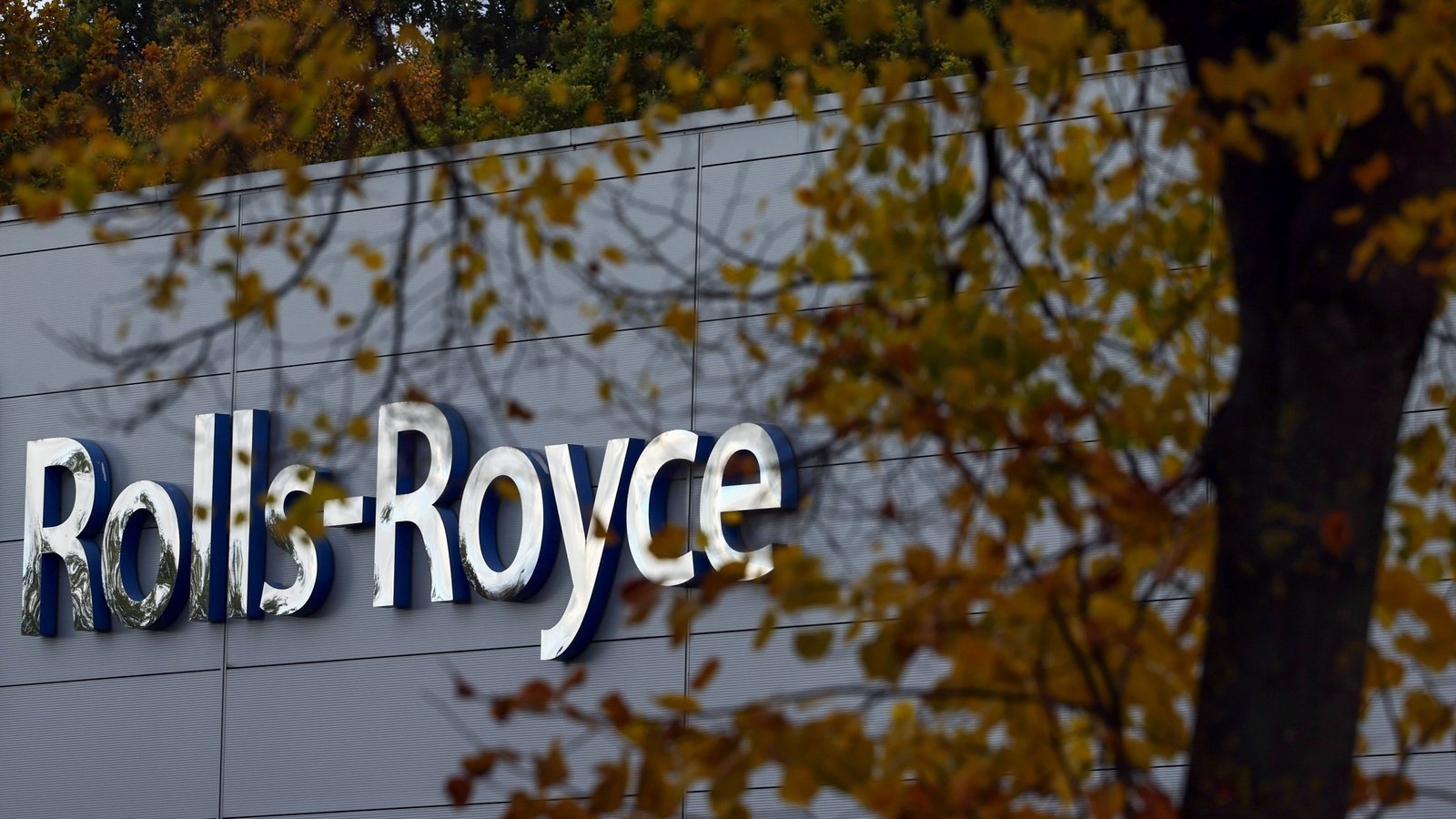 Rolls-Royce confident on targets despite tariff uncertainty