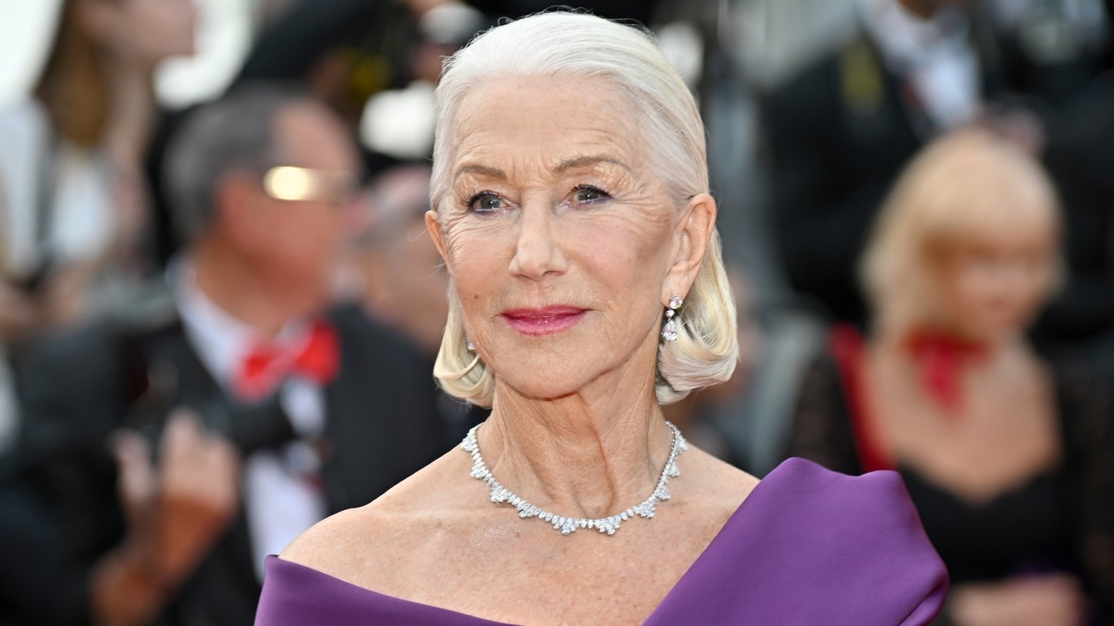 Helen Mirren urges midlife exercise for healthy ageing