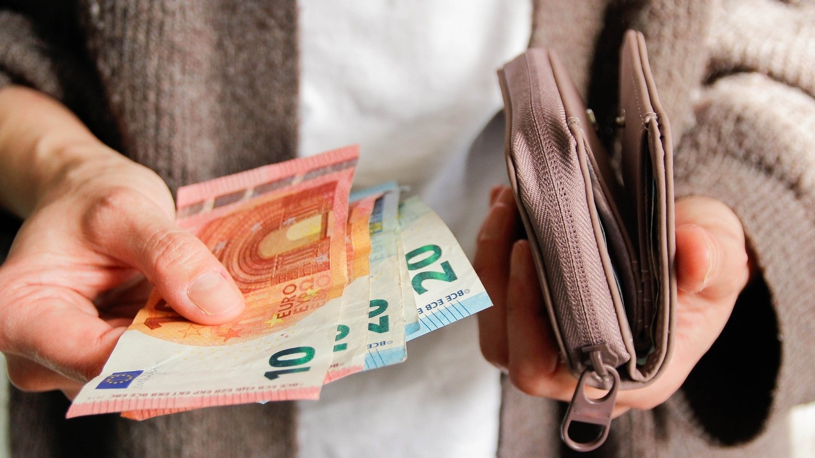 5 things to stop buying to save money fast