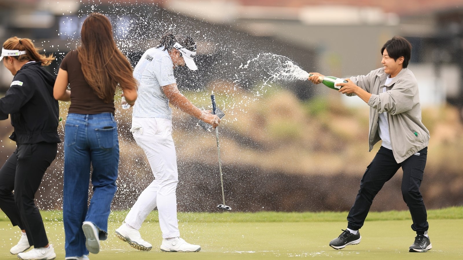 Wire-to-wire win as Haeran Ryu takes Black Desert title