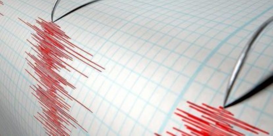 زلزال بقوة 5.7 درجة يدمر 140 منزلا فى جزيرة سومطرة الإندونيسية