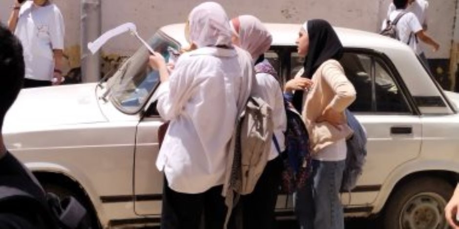 هل تظلم الطالب على نتيجة الثانوية العامة يخفض درجاته.. التعليم توضح