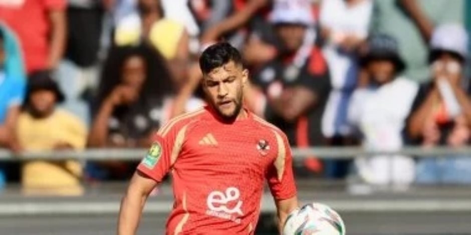 الأهلي يستعيد جهود يحيى عطية الله وعمر كمال أمام فاركو فى الدوري