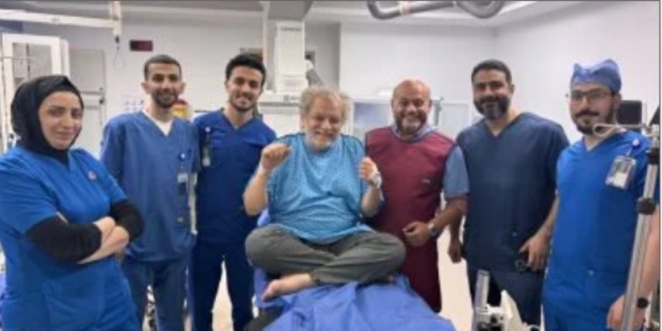 أشرف فايق بعد جراحة تركيب دعامات بالقلب: الحمد لله على نعمة الصحة