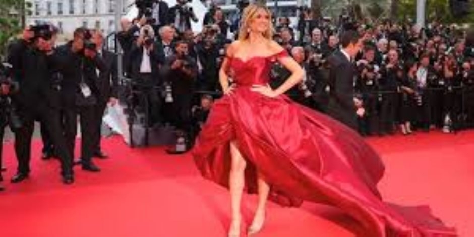 لتقديم عرض أنيق بمهرجان كان السينمائي في دورته الـ 78 .. "العُري ممنوع على السجادة الحمراء و أي منطقة أخرى"