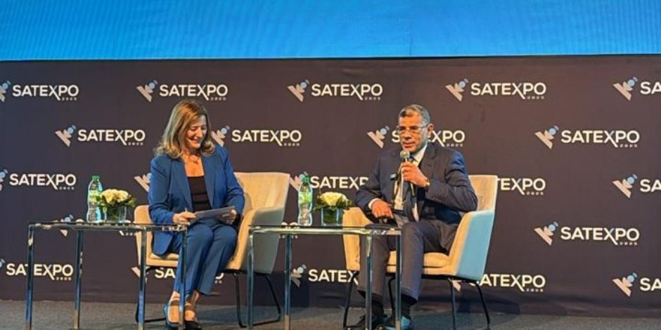 الرئيس التنفيذي لوكالة الفضاء المصرية يشارك في جلسة نقاشية حول دور وكالات الفضاء في تنمية تكنولوجيا الفضاء