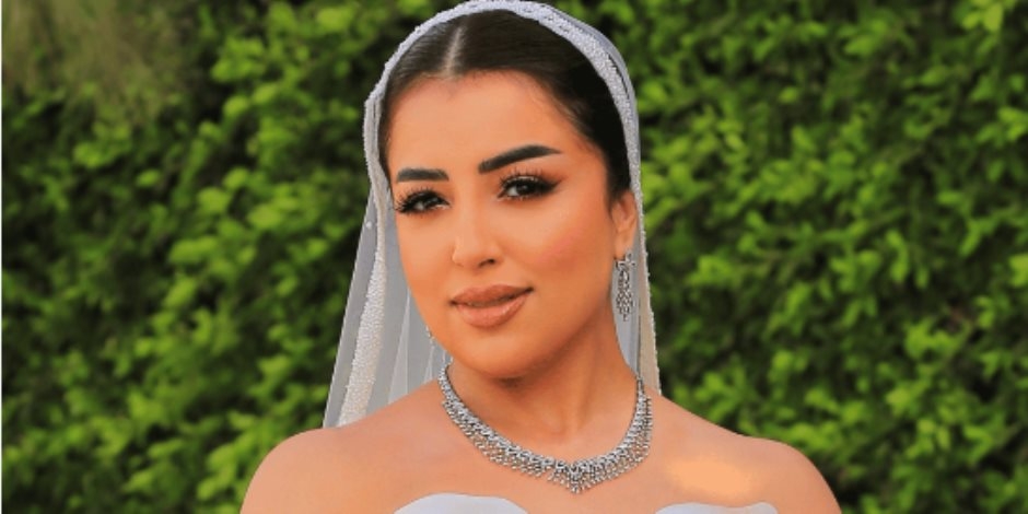 نهى صالح تحتفل بزفافها وتكشف عن صورها بالفستان الأبيض