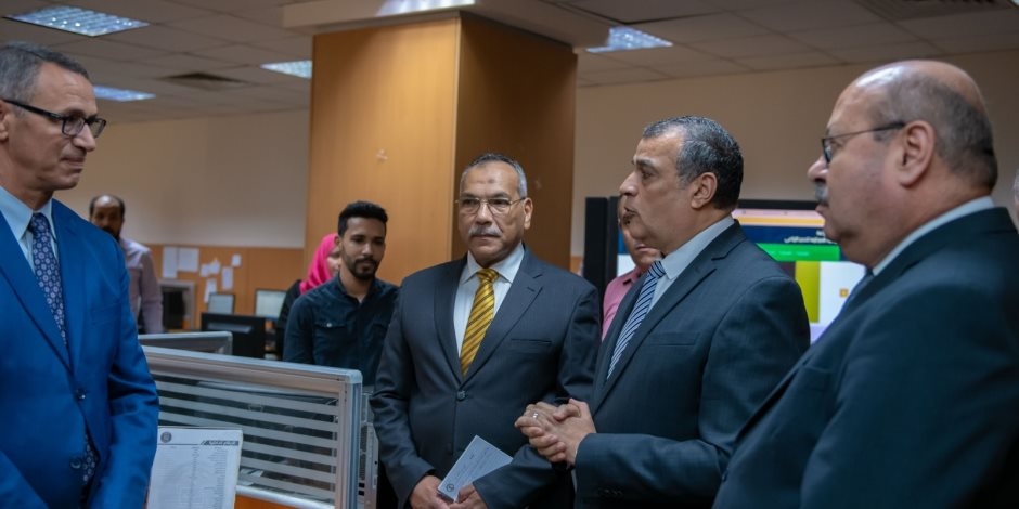 وزير الدولة للإنتاج الحربي يتفقد شركة TUYA Technology لنظم المعلومات والحلول الرقمية التابعة للوزارة
