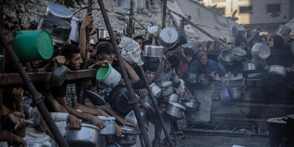 4 شهداء بينهم طفلة بقصف إسرائيلى على غزة والنصيرات