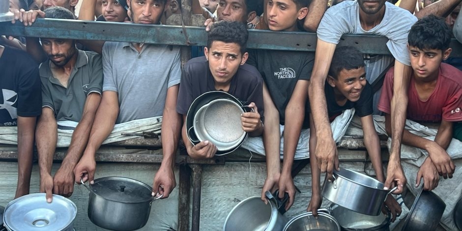 مدير جمعية الإغاثة فى غزة: 650 ألف طفل يعانون المجاعة الكاملة