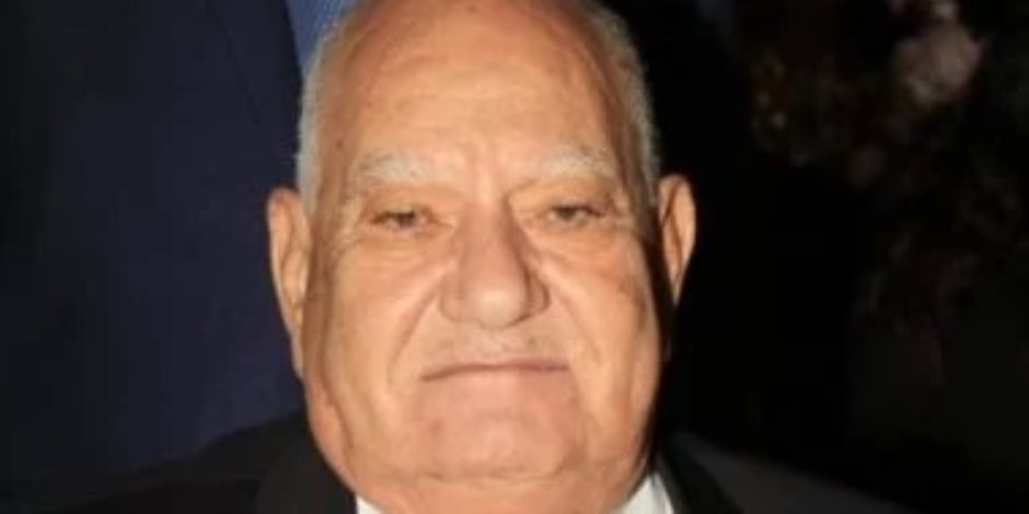 وفاة والد الراحل العامرى فاروق نائب رئيس النادي الأهلي السابق