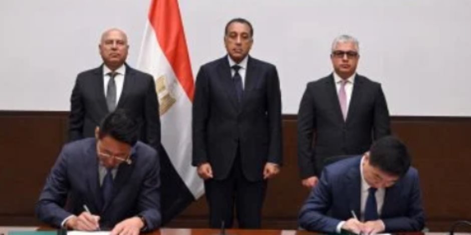 مدبولى يشهد توقيع عقد إنشاء مصنع مجموعة سايلون الصينية للإطارات