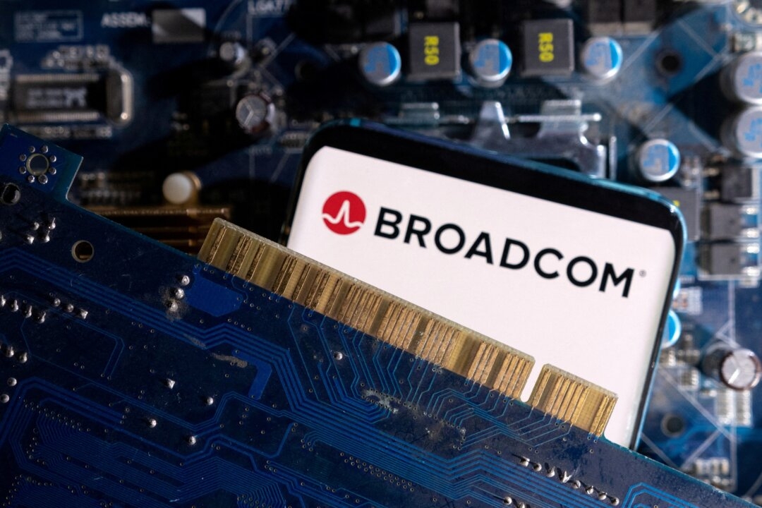 Broadcom Shares Fall Despite Better-Than-Expected Earnings