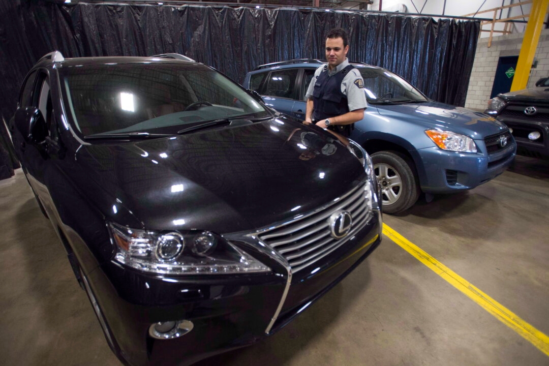 More Than a Third of Canadians Feel Unsafe Due to Threat of Car Theft: Survey