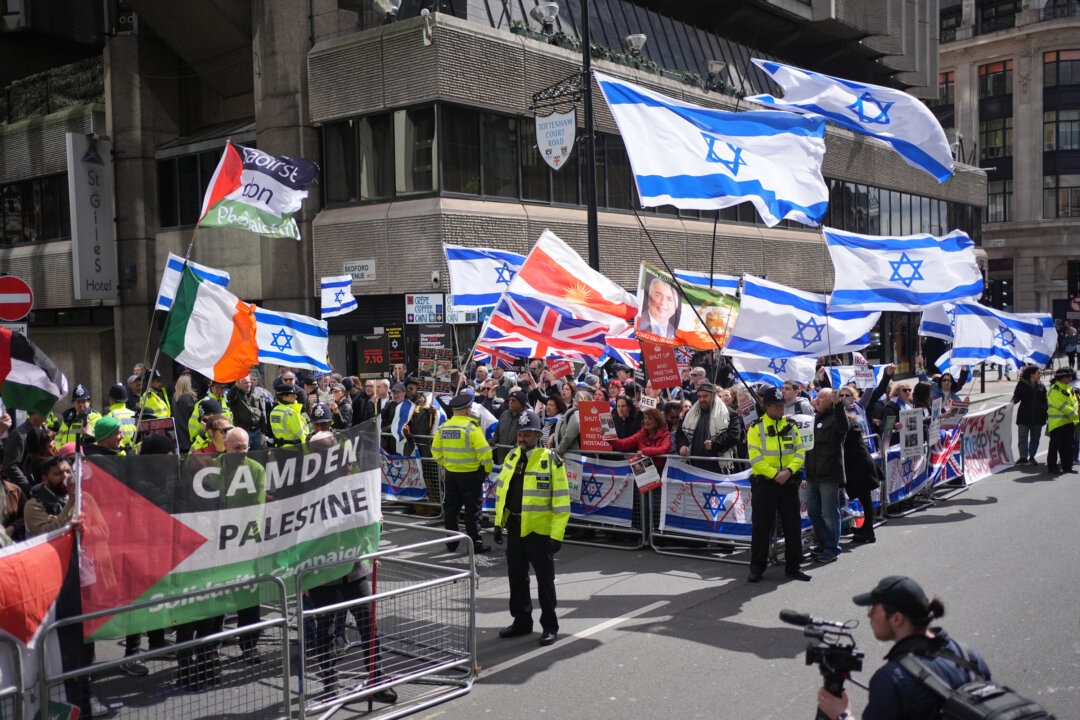 Man Who Tried to Enter London's Israeli Embassy Charged With Terrorism