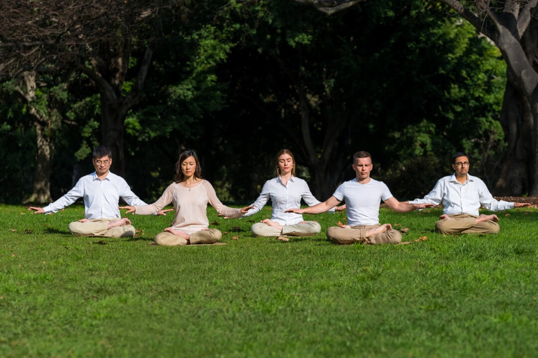How Meditation Rewires the Brain—And Why You Can Start Today