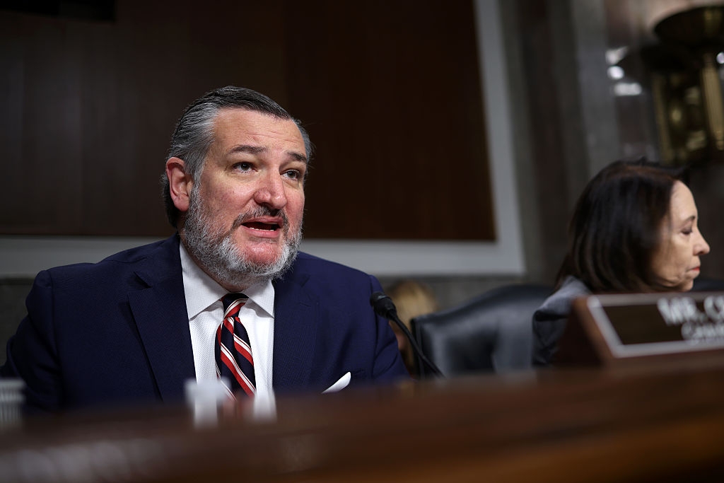 Coast Guard Funding, Spectrum Auction Detailed in Senate Commerce Panel's Budget Bill Section