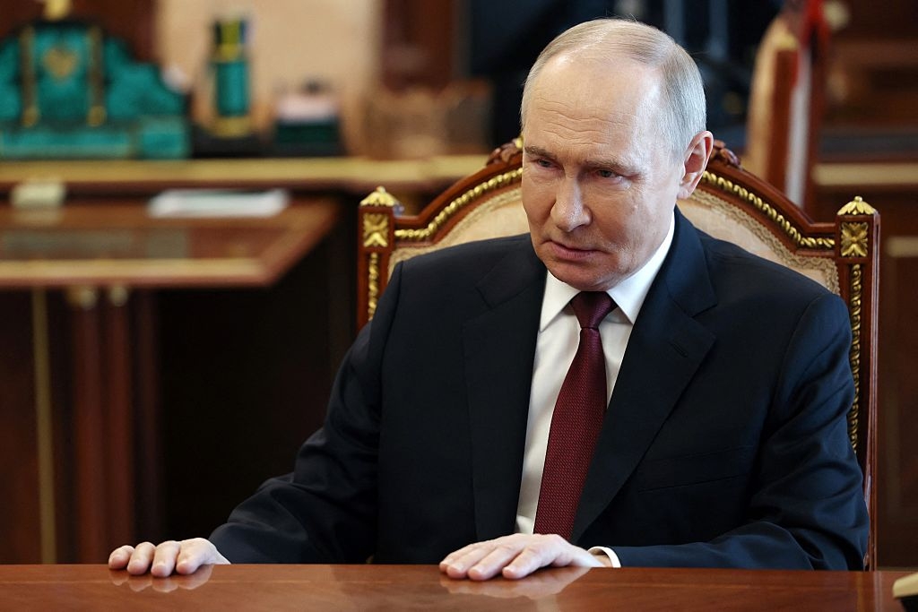 Putin Signals Willingness to Hold Bilateral Truce Talks With Ukraine
