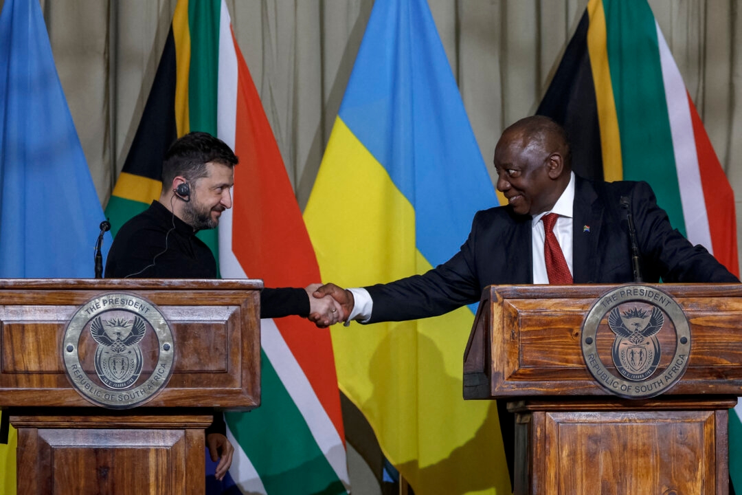 South Africa's Status Strengthened by Diplomacy Amid Ukraine War, US Tariffs: Analysts