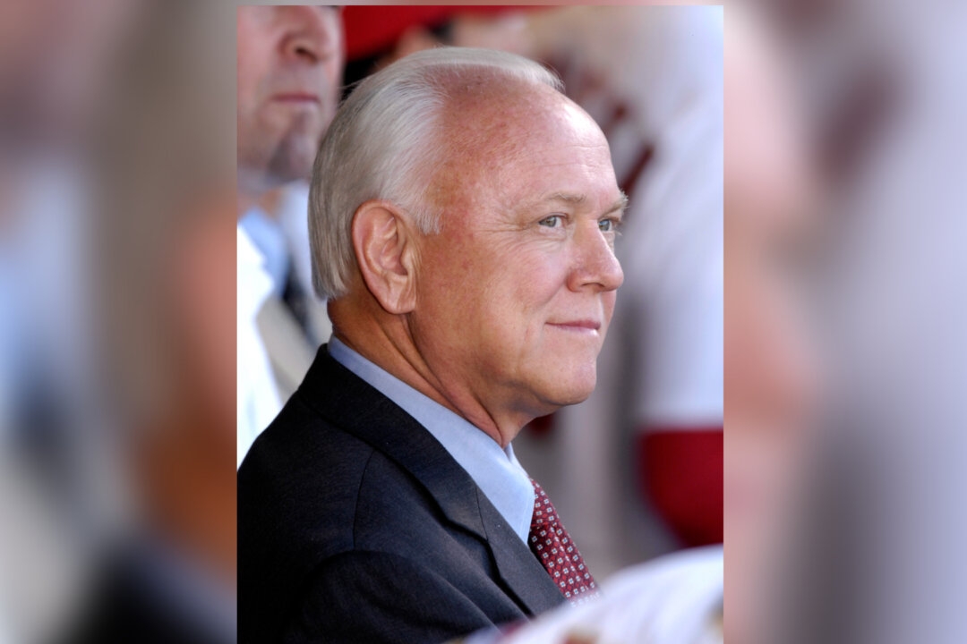Former Cardinals, Reds GM Walt Jocketty Dies at 74