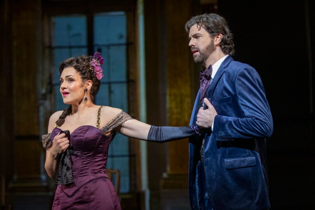‘La Traviata' at San Diego Opera: Grand Opera in the Modern World