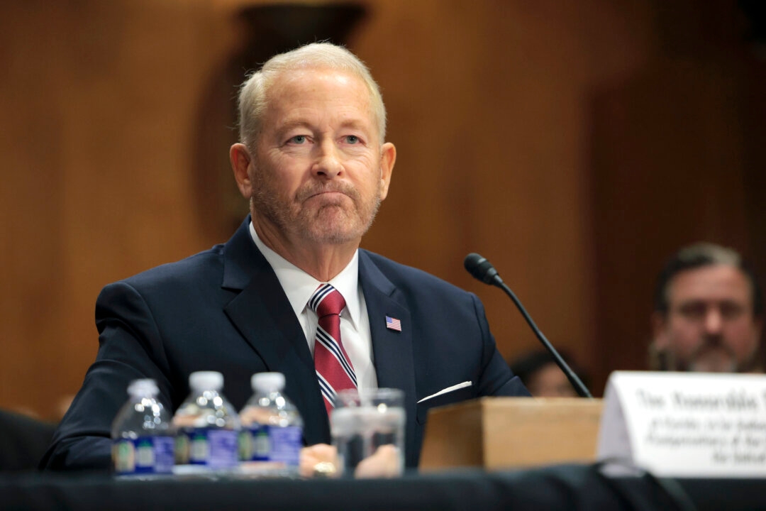 New US Ambassador to Mexico, a Former CIA Official, Welcomed in Mexico's National Palace