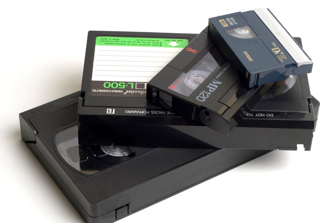 Betamax, VHS, and the Launch of the Format War