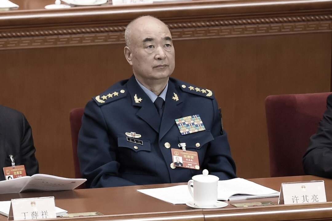 Former Top Chinese General, Xi Ally Dies in Beijing