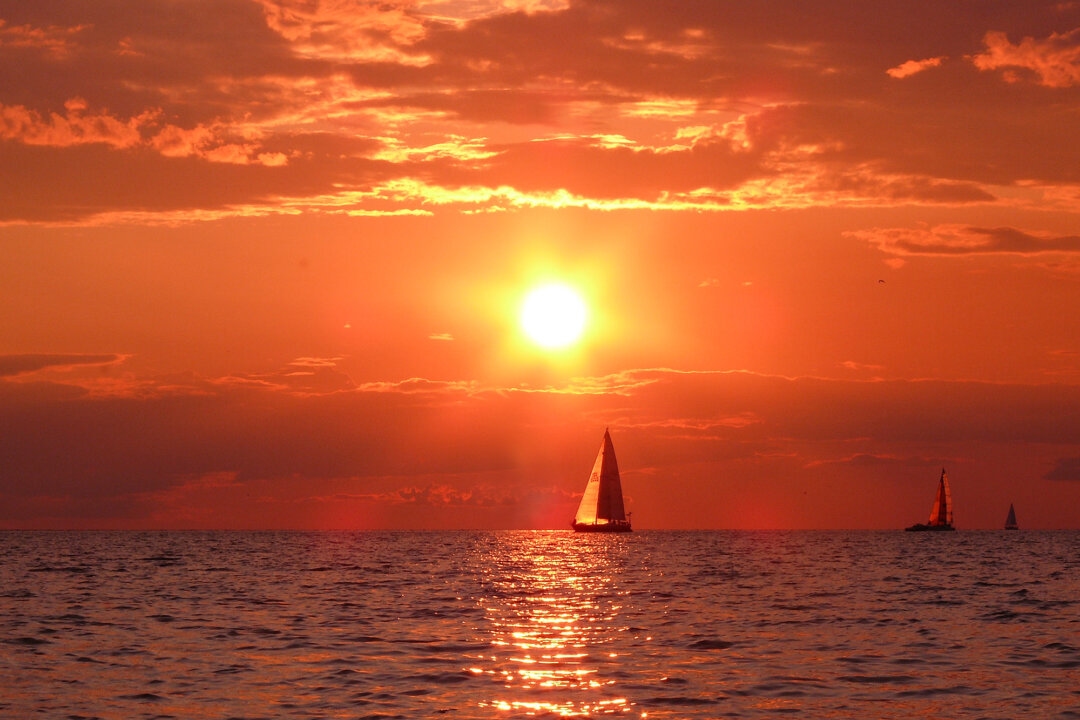 Where Wind and Waves Call You Home: Memories of Lake Ontario
