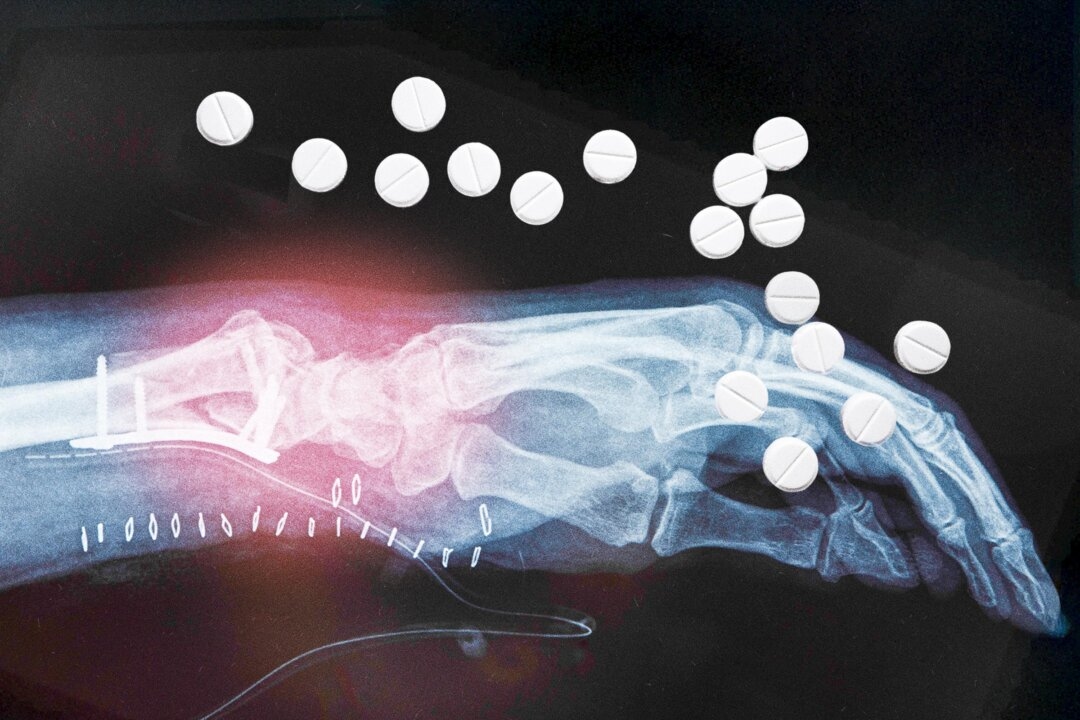 Fracture Risk Rises Unexpectedly With HRT