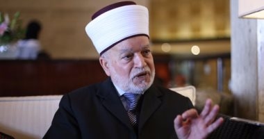 الاحتلال الإسرائيلى يسلم مفتى القدس قرارا بالإبعاد عن المسجد الأقصى لمدة أسبوع