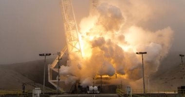 هبوط SpaceX Falcon 9 لأول مرة بعد إطلاق Starlink