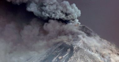 بركان فويجو يثير الرعب فى جواتيمالا.. والسلطات تطالب بإجلاء 30 ألف شخص.. فيديو