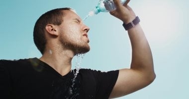 أجواء شديدة الحرارة.. ما هو التسمم الشمسي وطرق الوقاية والإسعافات