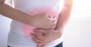 لا تتجاهل هذه العلامات.. بحث بريطاني يربط بين الإمساك ومشكلات القلب