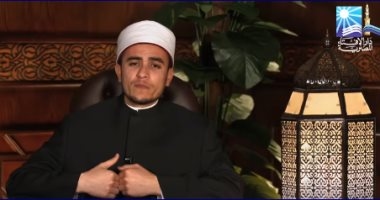هل لمس الفتاة الأجنبية ينقض الوضوء؟..أمين الفتوى يجيب