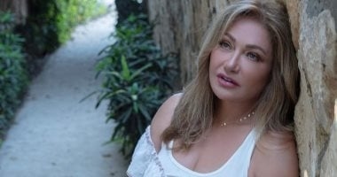 أشرف زكي: ليلى علوي بخير وحادث التصادم بسيط والحمدلله