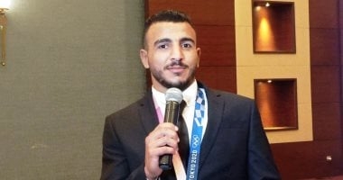 خارج الملعب.. كيشو بطل المصارعة الابن الوحيد لوالديه وهذه أول هدية لوالدته