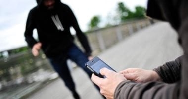 التحقيقات: لصوص الهواتف المحمولة فى منشأة ناصر نفذوا 4 جرائم بأسلوب الخطف